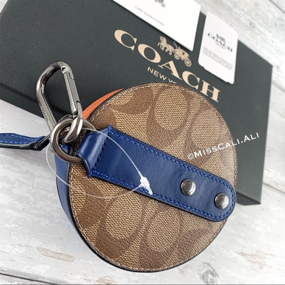NWT COACH Round Hybrid Signature Canvas Pouch Bag - Picture 8 of 16